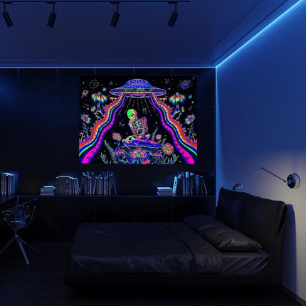 Wandteppich Skelett Raumschiff – UV Reaktive Wandtuch Schwarzlicht leuchtender Wanddekoration