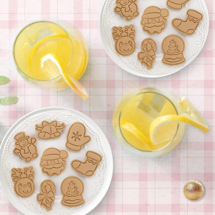 Ausstechformen 3D Weihnachten Plätzchenausstecher Keksausstecher (8-teilig, Kunststoff, Ein-Klick)